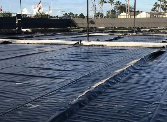 Plástico negro para construcción